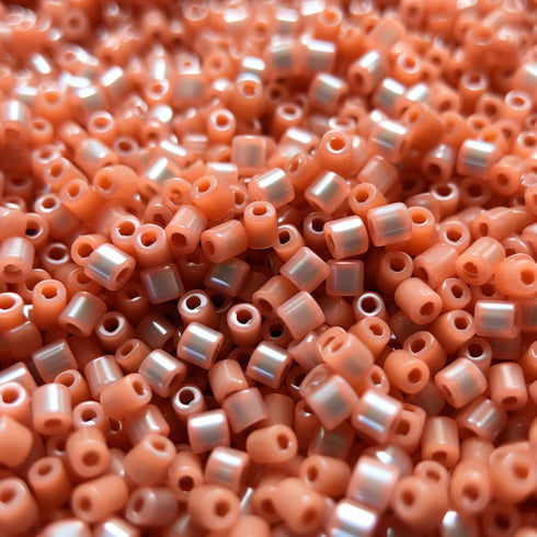 DB0207 - Peachy Coral Opaque/Luster/Rainbow 10 grams