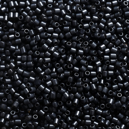 DB0010 - Black Opaque 10 grams