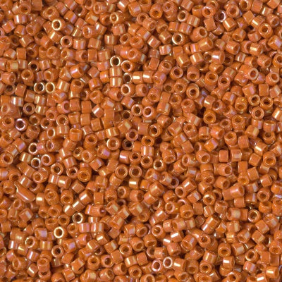 DB2274 - Sugar Poppy/Opaque Glazed 10 grams
