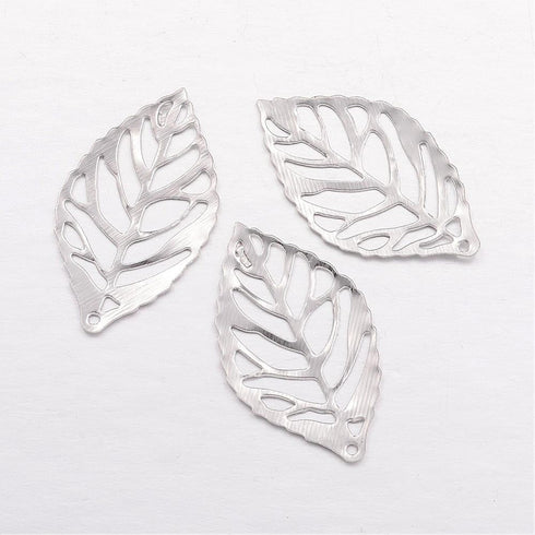 Platinum Color Iron Filigree Leaf Pendant 12pcs