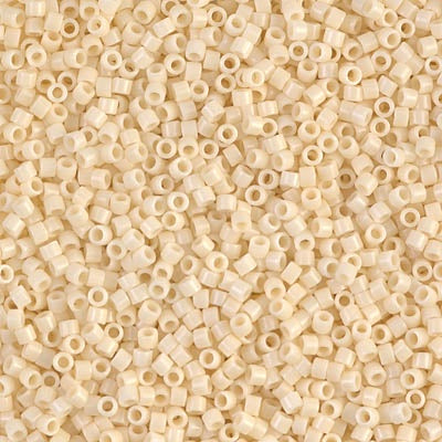 DB0732 - Rich Cream Opaque 10 grams