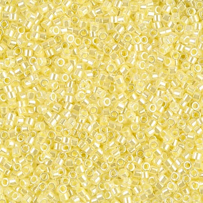 DB0232 - Crystal/Pastel Yellow Inside Color Lined Ceylon 10 grams
