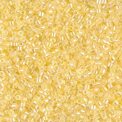 DB0053 - Crystal/Soft Yellow Inside Color Lined/Rainbow 10 grams