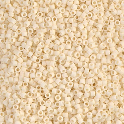 DB0762 - Rich Cream Opaque/Matte 10 grams
